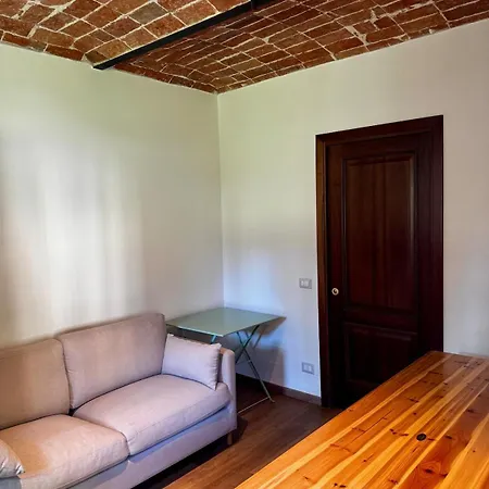 Independent With Private Courtyard - Monferrato בית נופש *