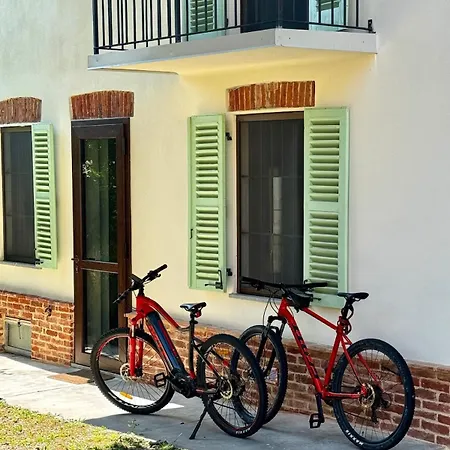 בית נופש Independent With Private Courtyard - Monferrato Montemagno (Piedmont)